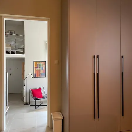 Maryland Apartment